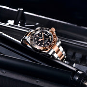 Pagani Design Pantheon Gold — detalhe do relógio, imagem 3