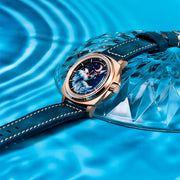 Pagani Design Wave Gold Blue — detalhe do relógio, imagem 3